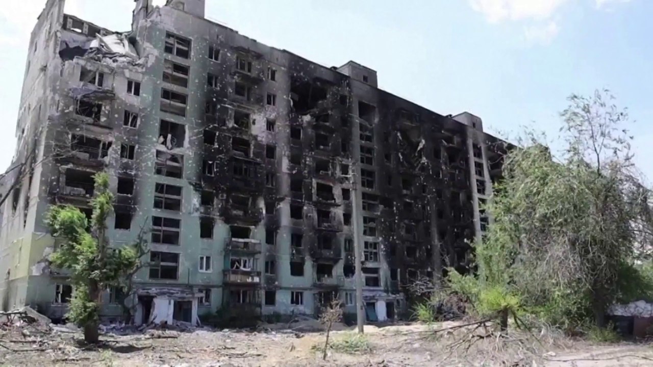 مشاهد لسيفيرودونيتسك تحولت إلى مدينة أشباح
