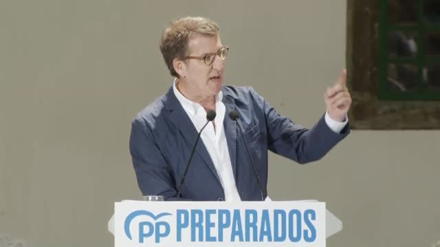 Feijóo insiste en que bajar impuestos contendría la inflación