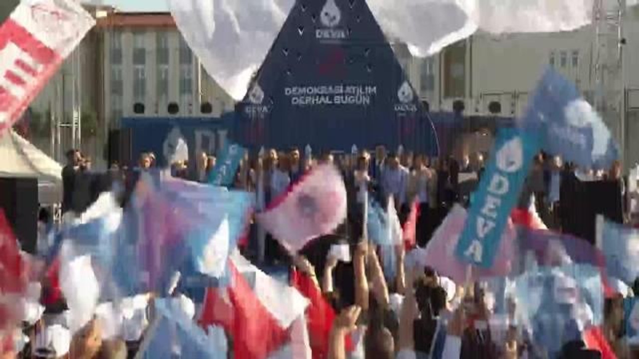 Babacan, İkinci Mitingini Gebze'de Yaptı: "Türkiye'nin Yıldızını Parlatacağız, Söz Veriyorum. Biz Söz Verince Tutarız"