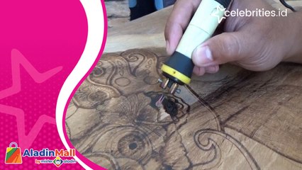 Unik ! Keahlian Melukis Dengan Bara Api