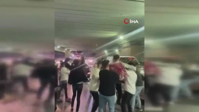 Esenyurt'ta asker eğlencesinde yine yol kapattılar