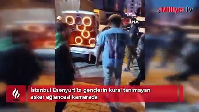 Esenyurt'ta asker eğlencesinde yine yol kapattılar