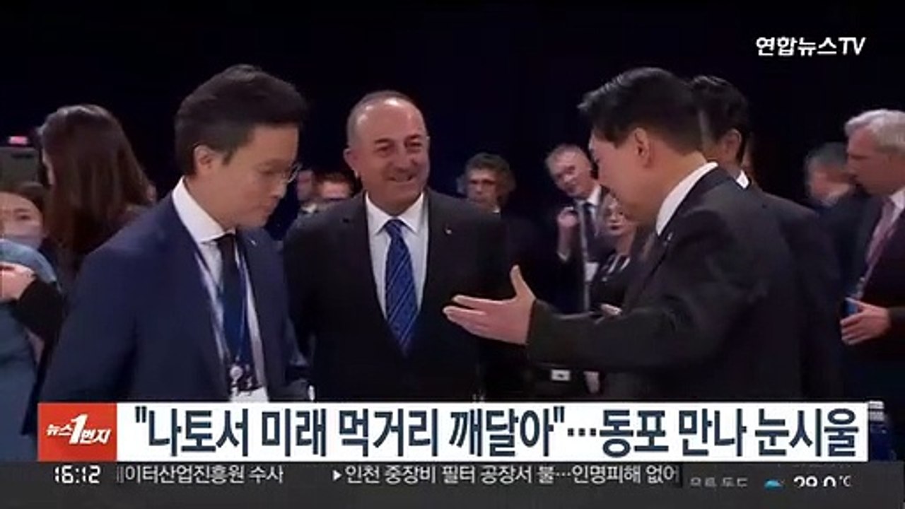 "나토서 미래 먹거리 깨달아"…동포 만나 눈시울