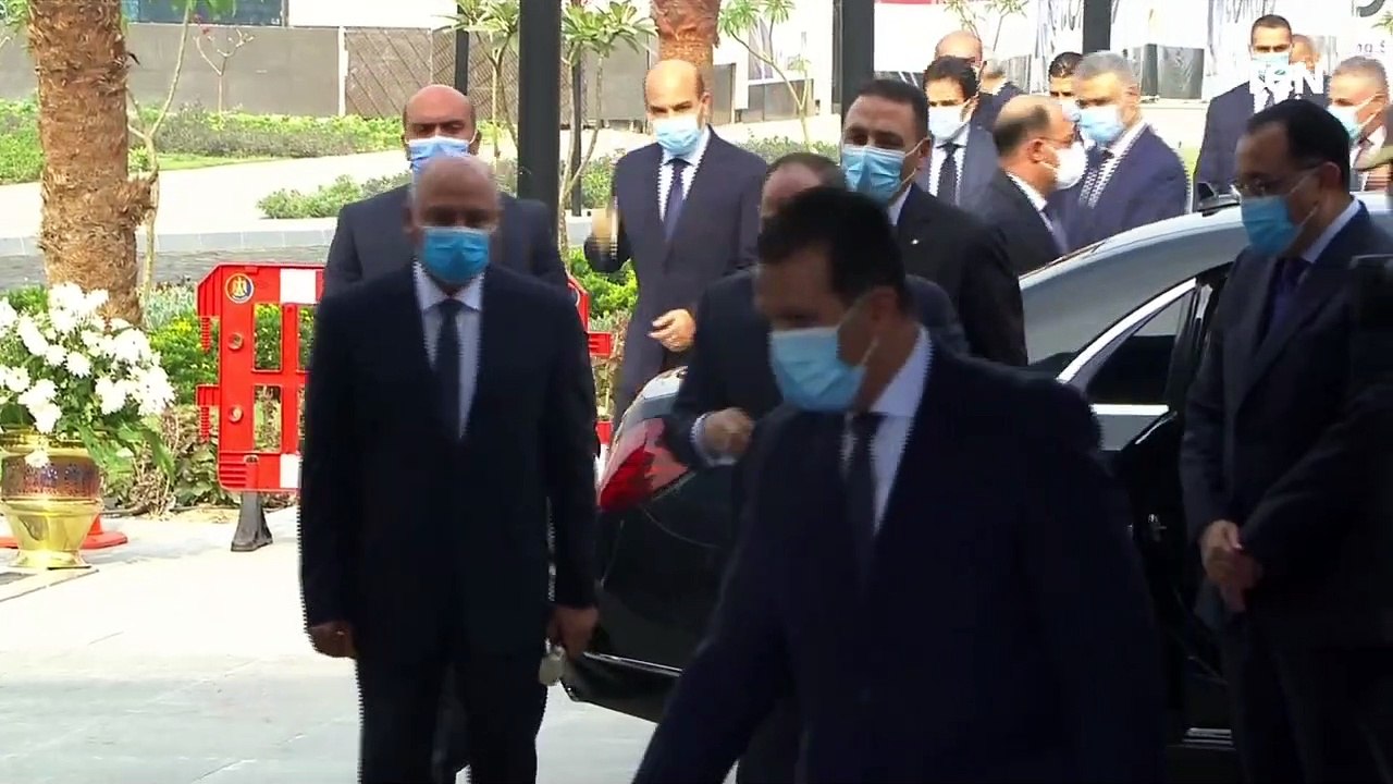 الرئيس السيسي يشهد افتتاح محطة عدلي منصور ويستمع لـ شرح مفصل عنها من الفريق كامل الوزير