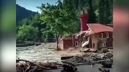 Kastmamonu'da geçen yıl selde yıkılan caminin yenisi aynı yere yapıldı, yine yıkıldı