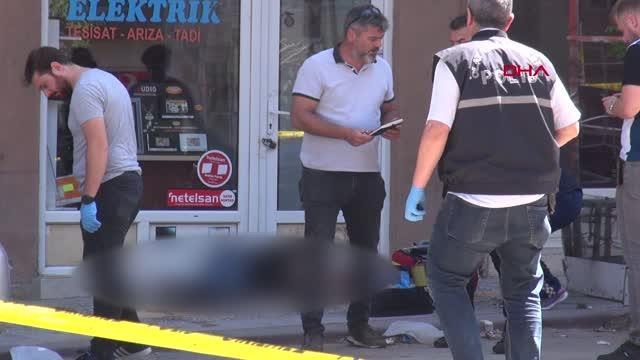 ESKİ EŞİNİ SOKAK ORTASINDA ÖLDÜRÜP, AYNI SİLAHLA İNTİHAR ETTİ