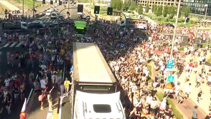 Pride Milano, Sala: "Riconosceremo figli nati da coppie omogenitoriali. Parlamento non si è mosso"