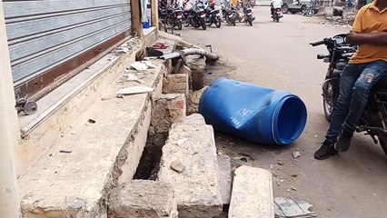 पूर्व सरपंच पर किया रॉयल्टी कार्मिकों ने हमला, विरोध में समदड़ी रहा बंद