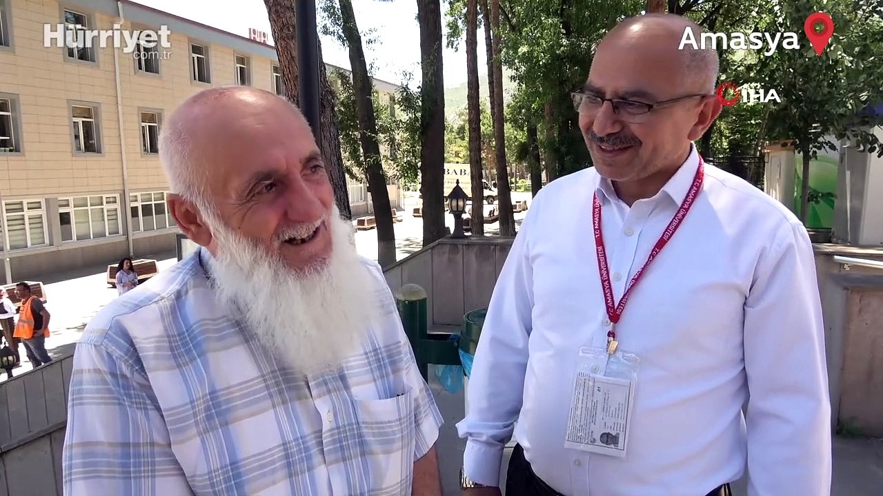 80 yaşındaki Yaşar dede DGS'ye girdi, görevlile...