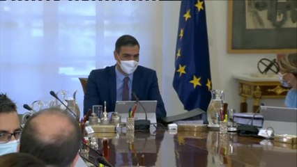 Скачать видео: Sánchez pide a los empresarios que suban salarios y moderen beneficios