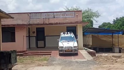 चोरों ने घर में सो रहे वृद्ध की गला दबाकर की हत्या