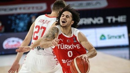 Video herunterladen: A Milli Erkek Basketbol Takımı'ndan dev zafer! Dünya Kupası Elemeleri'nde bir üst turdayız