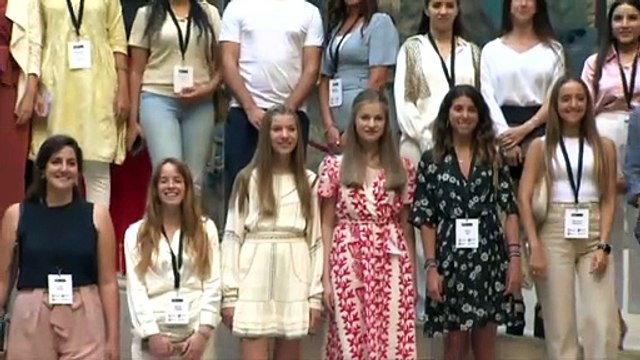 La princesa Leonor y la infanta Sofía acaban su primera visita oficial a Girona