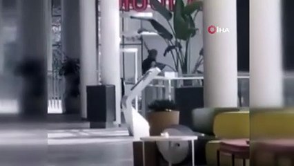 Kopenhag'da AVM'de silahlı saldırı: Ölü ve yaralıların olduğu belirtiliyor