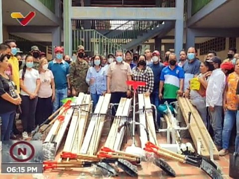 Barinas | Bricomiles trabajan en centros educativos priorizados en la pqa. Ramón Ignacio Méndez