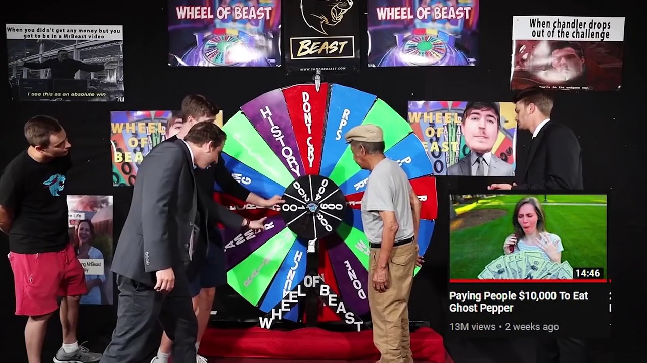 Tipping Waitresses With Real Gold Bars