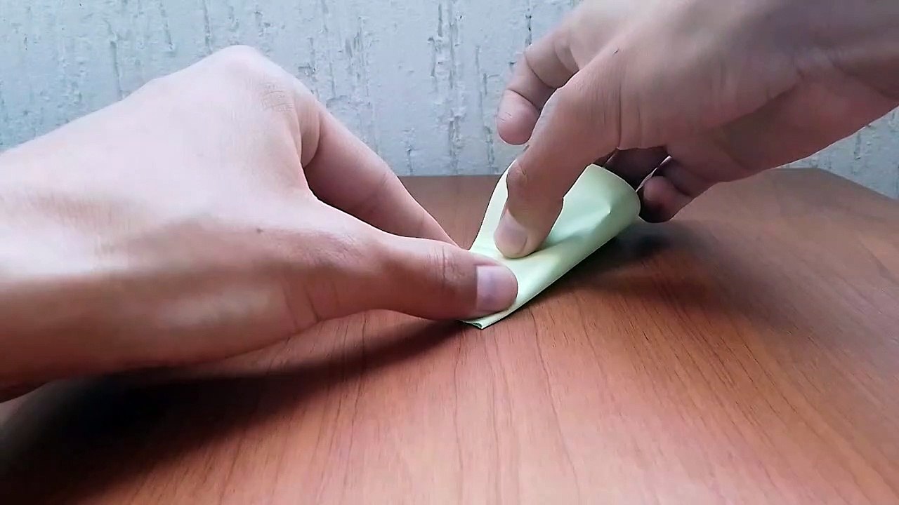 HOW TO MAKE AN ORIGAMI STAR OF DAVID / CÓMO HACER UN ORIGAMI DE LA ESTRELLA DE DAVID