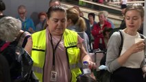 شاهد: طوابير طويلة وفوضى في مطار لشبونة بعد إلغاء عشرات الرحلات الجوية