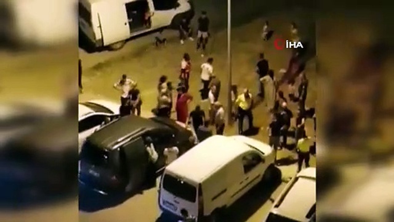 Seyyarların yer tartışması kanlı bitti- 2 yaralı