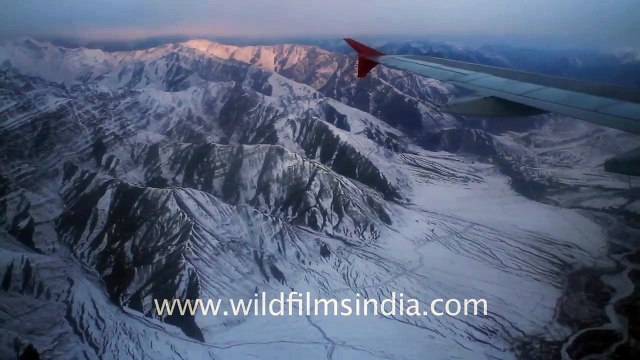 Flying over the frozen Zanskar range, to Leh in Ladakh!