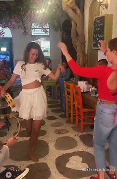 Serenay Sarıkaya oynadı, Umut Evirgen gözlerini alamadı