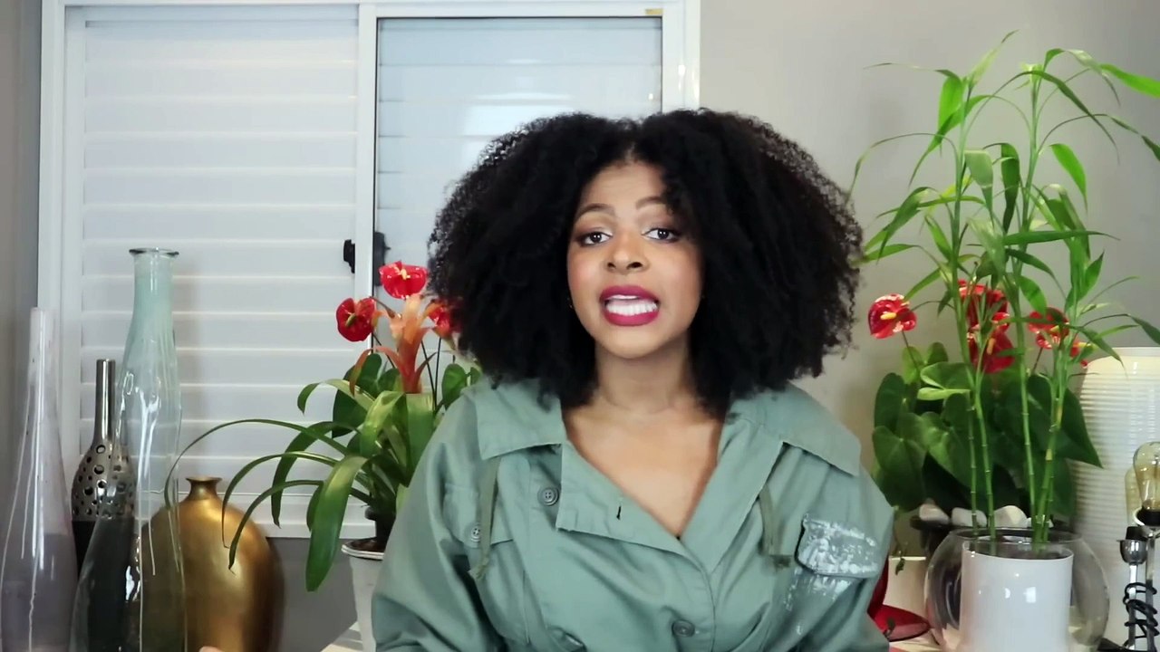 Cantora Jamily anuncia saída do gospel