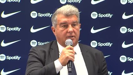 Laporta reconoce que cenó con Mendes, pero no aclara si le ofreció a Cristiano Ronaldo