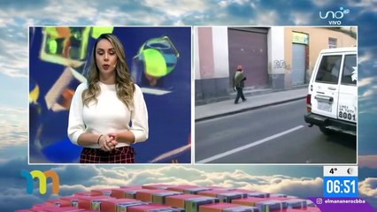 "Estaba apurado" dijo el conductor de un taxi, que provocó que un trufi chocará contra un muro