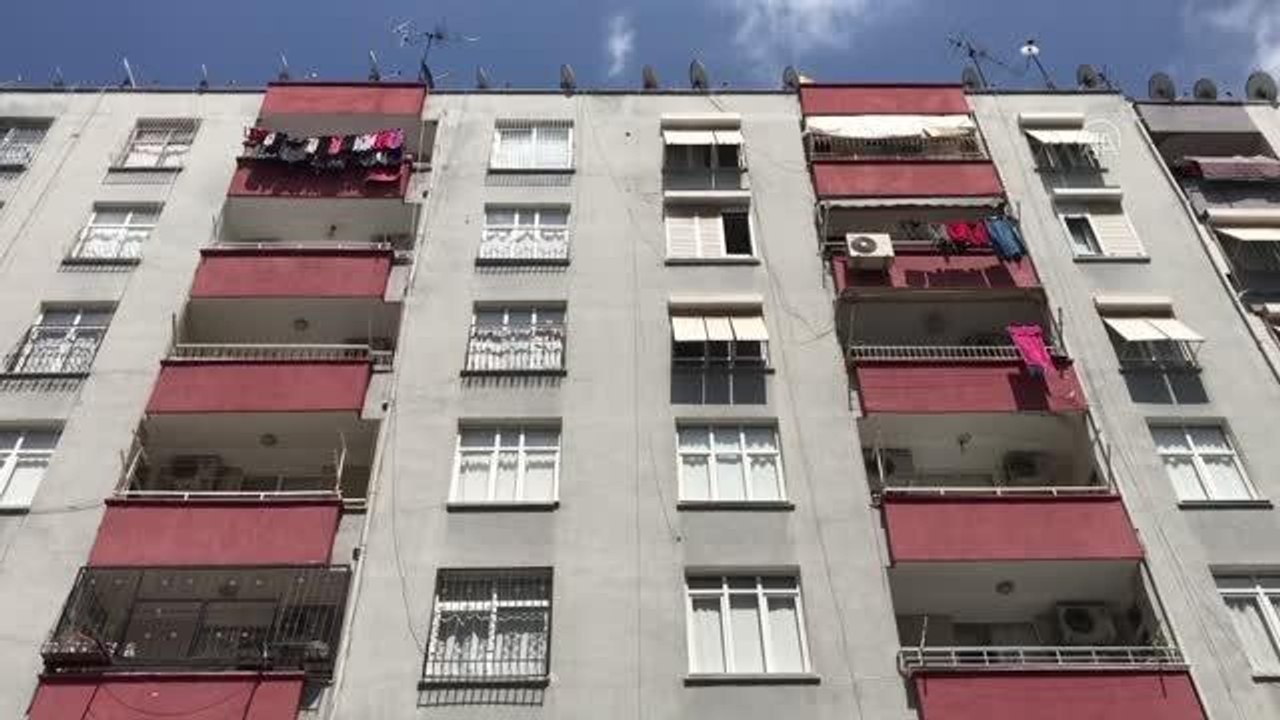 Tartıştığı karısı tarafından bıçaklanan kişi hastaneye kaldırıldı