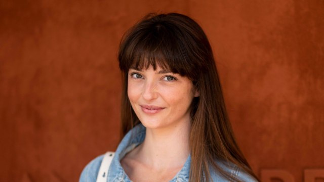 GALA VIDEO - PHOTO - Annabelle Belmondo envoûtante : sa ressemblance avec son grand-père Jean-Paul Belmondo est frappante !