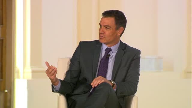 Sánchez afirma que las becas para ricos de Ayuso violentan el significado de las políticas de igualdad