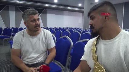 SPOR Kıl çadırdan çıktı, Kırkpınar'da başpehlivan oldu; 'Seyirci de bıyığımı çok seviyor'