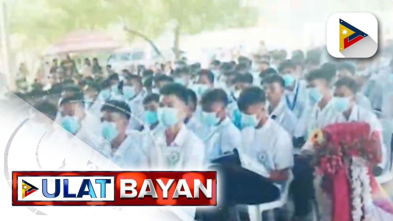 Estudyante sa Bocaue, Bulacan, umabot sa 60 medalya at awards ang natanggap sa graduation