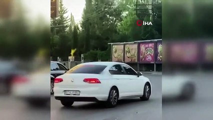 Antalya'da 2 kadının saç saça baş başa kavgası olay oldu