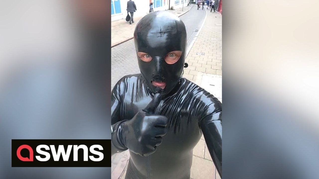 The Gimp Man of Essex makes a return as he continues his charity-raising  efforts - video Dailymotion