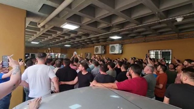 Yüksek zamlar Kuyumcukent esnafını da vurdu: Ayaklanan esnaf, yönetimi istifaya çağırdı