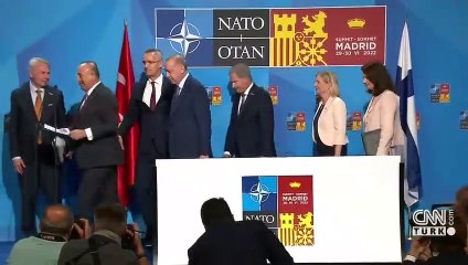 Yunan bakan yine Türkiye’yi hedef aldı