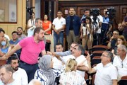 Akdeniz Belediye Meclisi'nde 'PKK' gerginliği