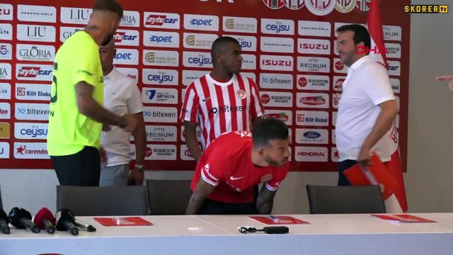 Antalyaspor'da Güray Vural, Fernando ve Boffin'in sözleşmeleri uzatıldı