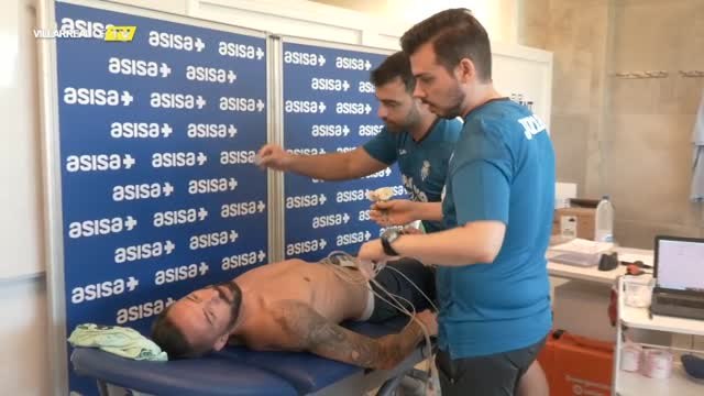 Morales ya conoce a sus nuevos compañeros del Villarreal