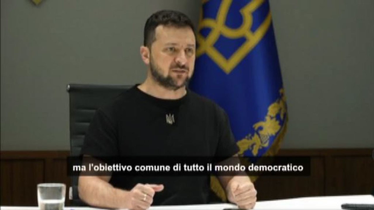Zelensky: ricostruire Ucraina spetta a tutto il mondo democratico