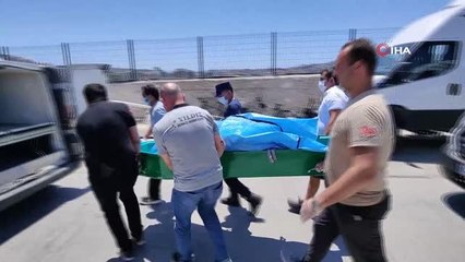 Kuşadası'nda denizde erkek cesedi bulundu