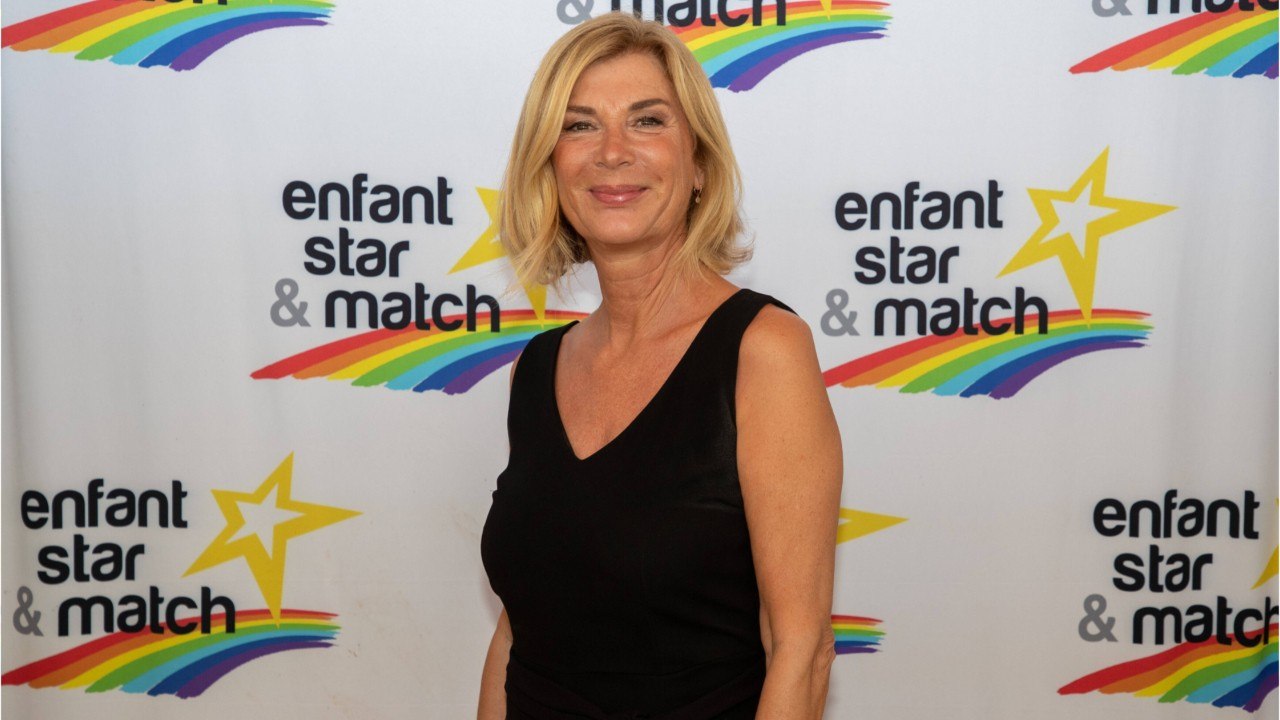 Voici : "C’est mon cousin" : Michèle Laroque révèle son lien de parenté avec un très célèbre chanteur