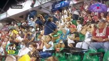 Increíble partido de Softbol femenil en el Kukulcán con trajes típicos