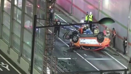 서울 염곡동서지하차도에 택시 추락...3명 부상 / YTN