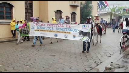 Celebran desfile en honor Santiago Apóstol en Somoto