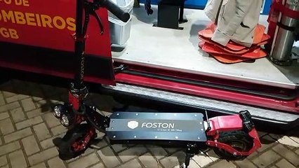 Jovem cai de patinete na ciclovia da Av. Brasil e fica ferido