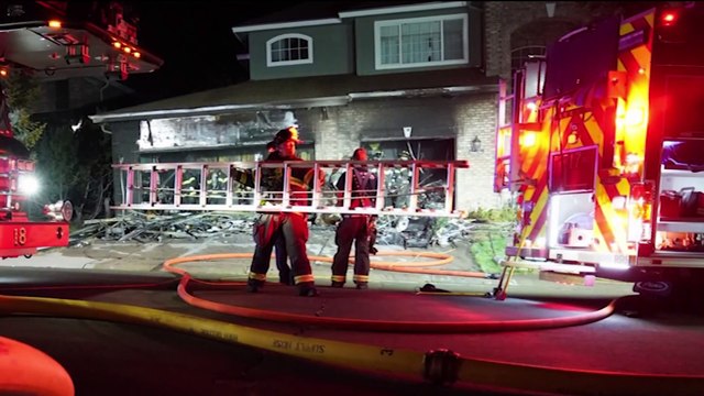 Fuegos artificiales causan devastador incendio en Condado Douglas