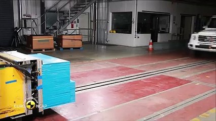 2019 Mercedes G-CLASS - CRASH TEST