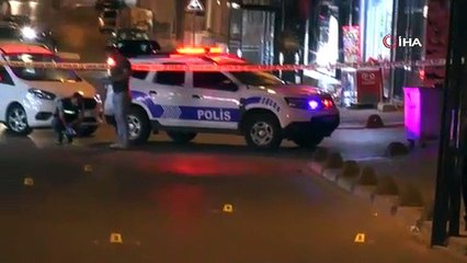 Sultanbeyli'de taksi durağı, kimliği belirsiz kişilerce kurşunlandı